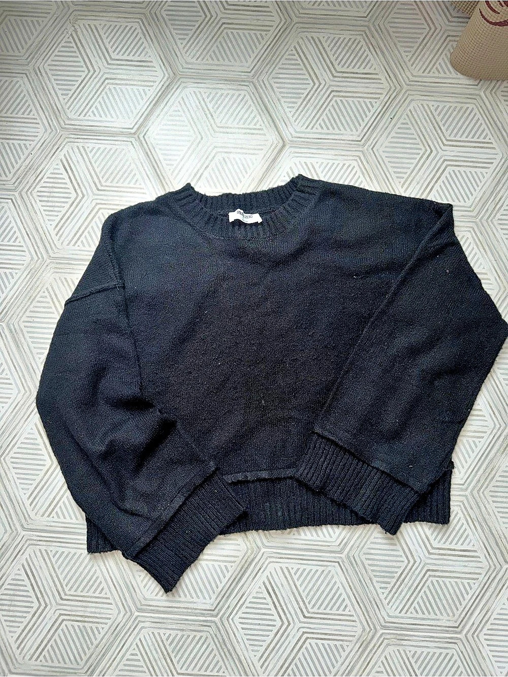 Double Zero Crew Neck Sweater in Black Like New